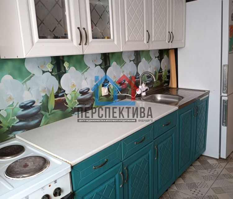 Продаётся 5-комнатная квартира, 82 м²