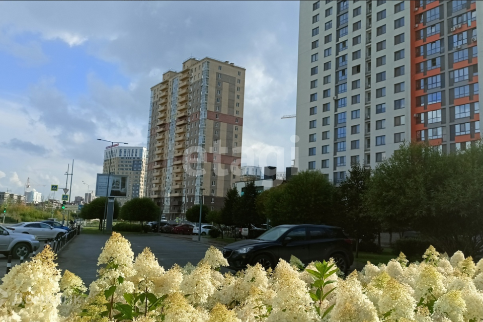 Продаётся 1-комнатная квартира, 41.9 м²