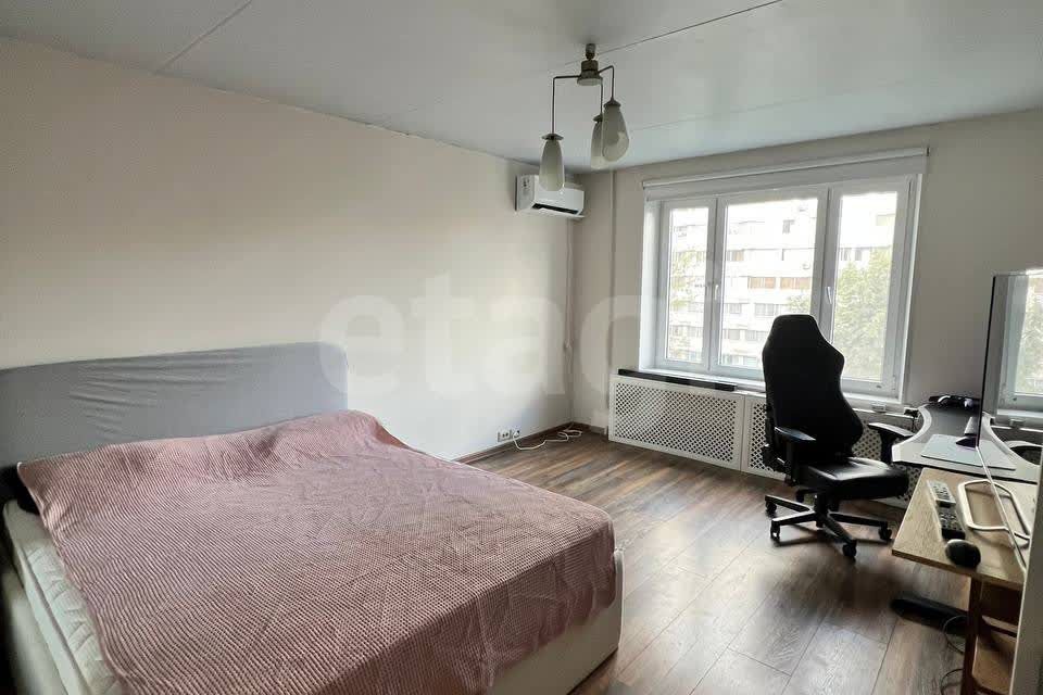 Продаётся 1-комнатная квартира, 35.2 м²