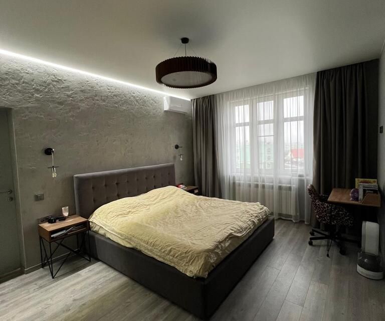 Продаётся 3-комнатная квартира, 91 м²