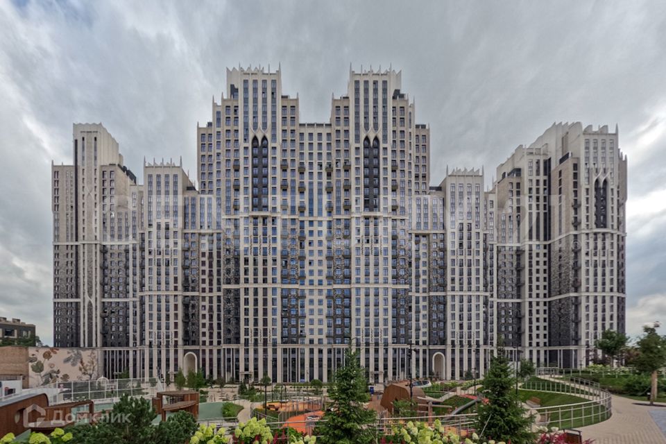 Продаётся 3-комнатная квартира, 100 м²