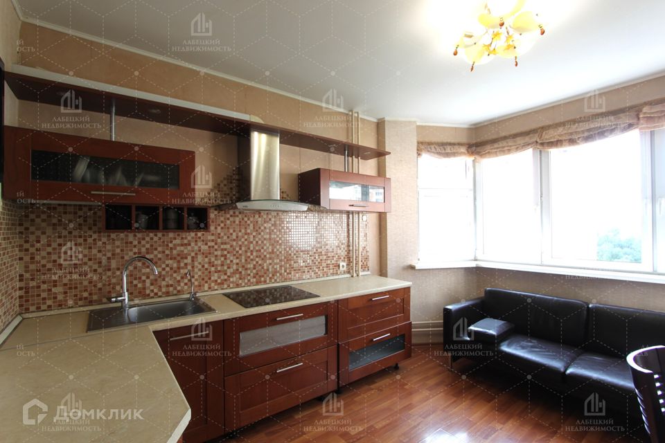 Продаётся 3-комнатная квартира, 76.3 м²