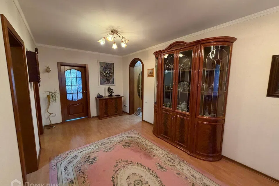 Продаётся 4-комнатная квартира, 85 м²