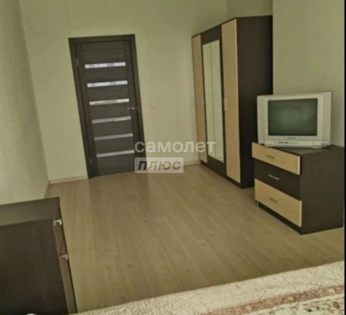 Сдаётся 2-комнатная квартира, 56 м²