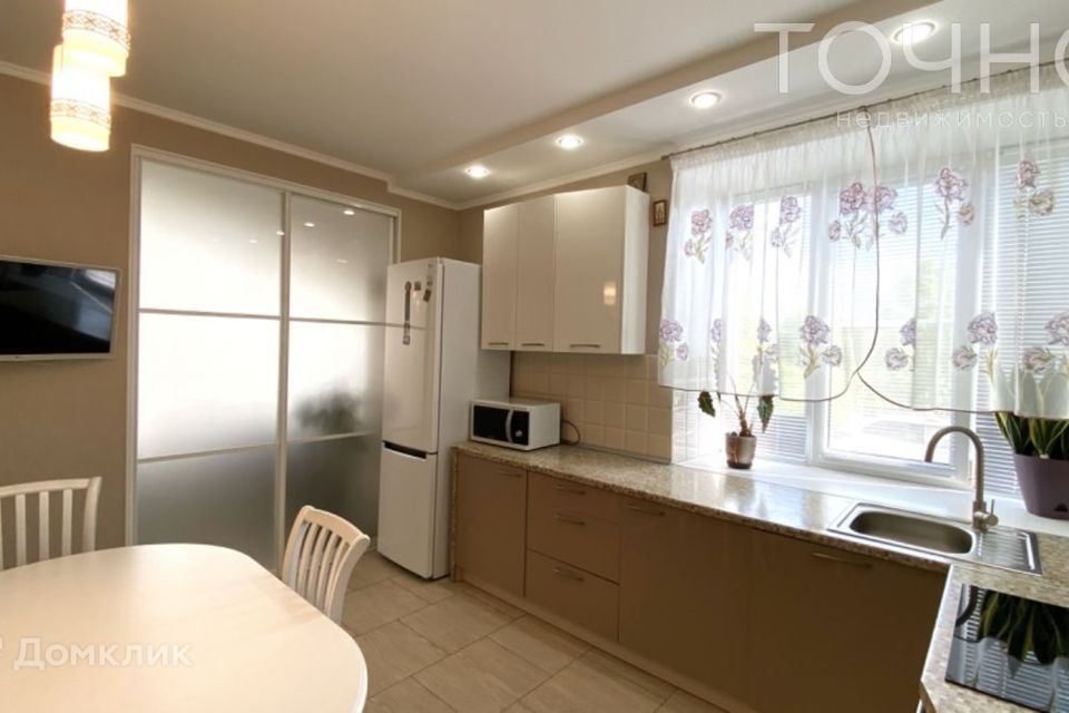 Продаётся 2-комнатная квартира, 67.3 м²