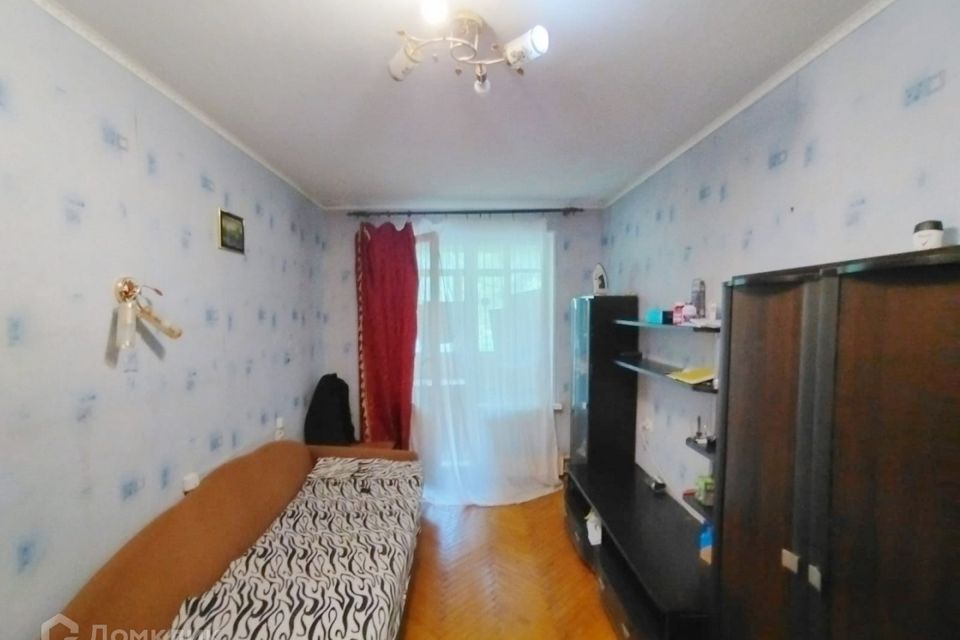 Продаётся 3-комнатная квартира, 64.8 м²