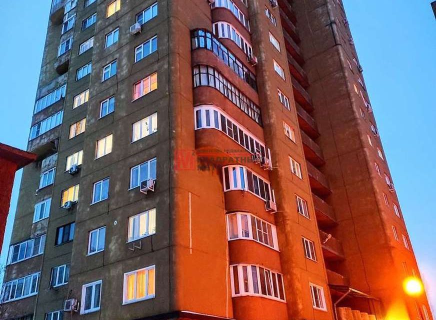Продаётся 4-комнатная квартира, 110 м²