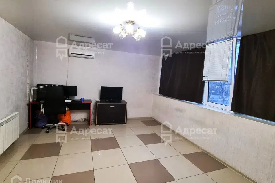 Продаётся 1-комнатная квартира, 49 м²