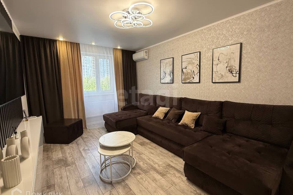 Продаётся 3-комнатная квартира, 81.6 м²
