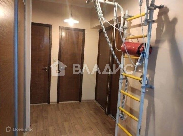 Продаётся 4-комнатная квартира, 74 м²