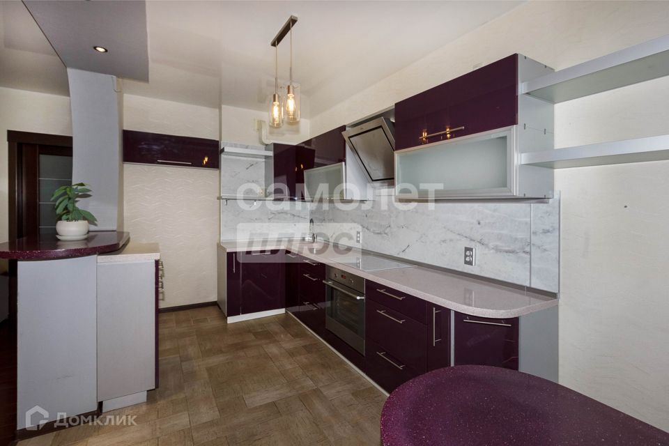 Продаётся 2-комнатная квартира, 58.3 м²