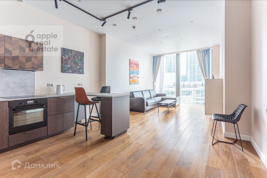 Сдаётся 2-комнатная квартира, 61 м²