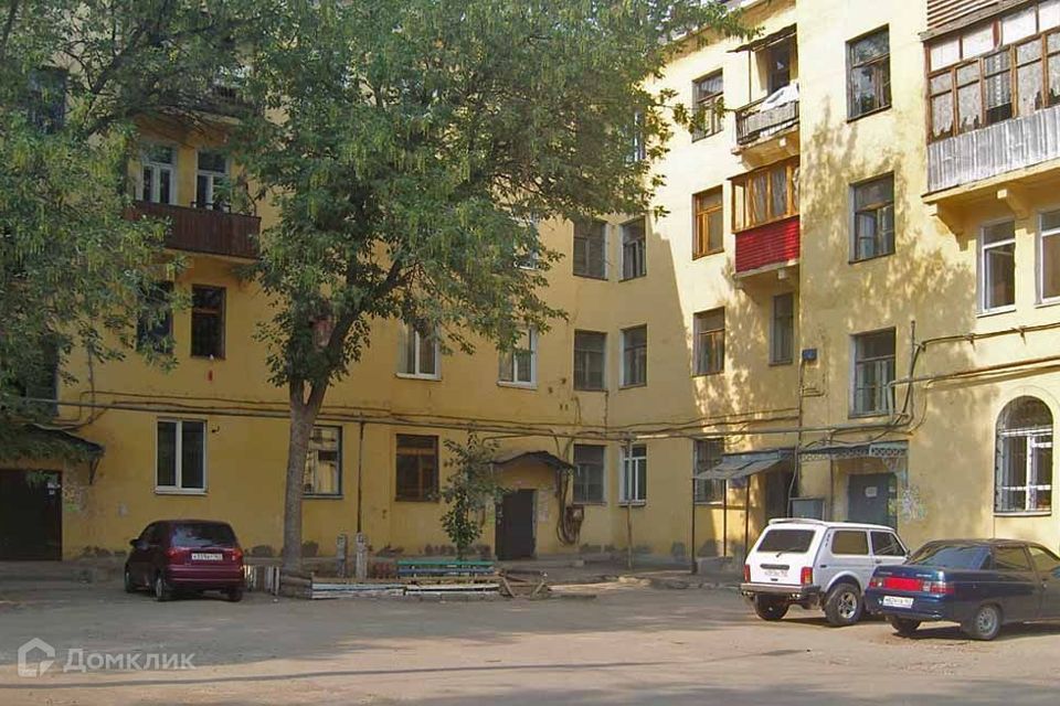 Продаётся 2 комнаты в 3-комн. квартире, 25 м²