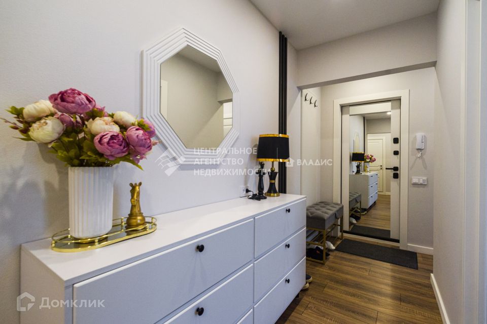 Продаётся 4-комнатная квартира, 91.6 м²