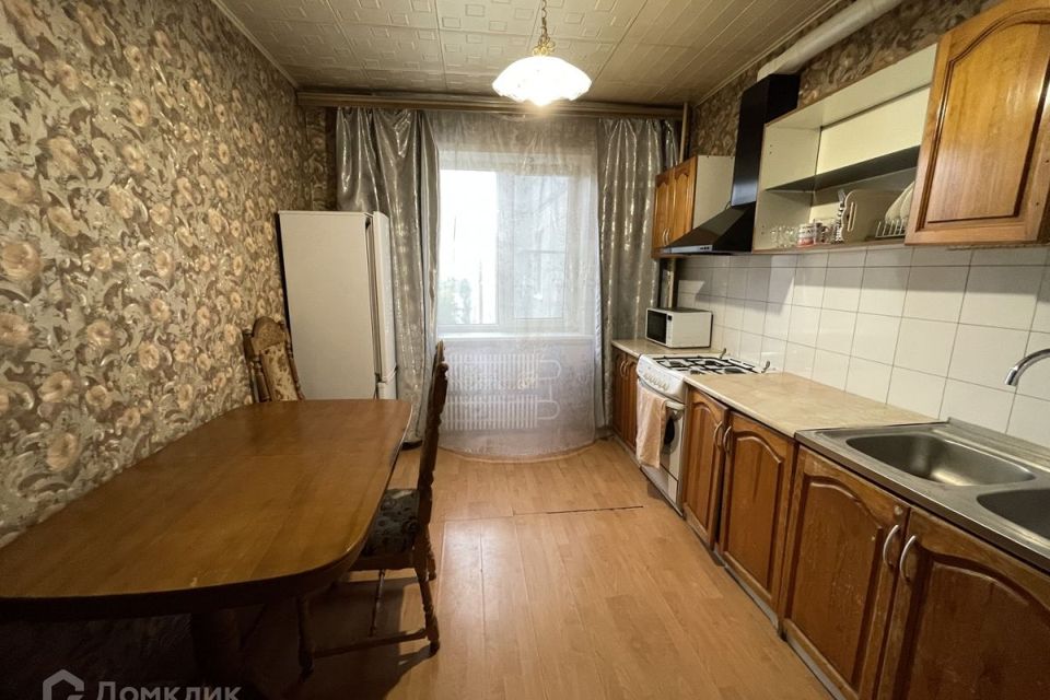Продаётся 4-комнатная квартира, 99.4 м²