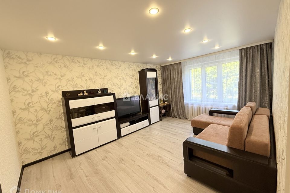 Продаётся 3-комнатная квартира, 54.8 м²