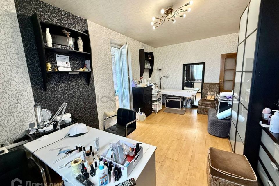 Продаётся 2-комнатная квартира, 58.3 м²