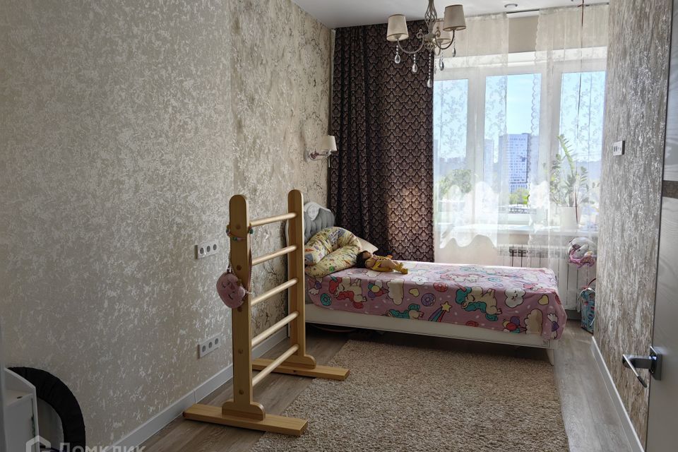 Продаётся 3-комнатная квартира, 81 м²