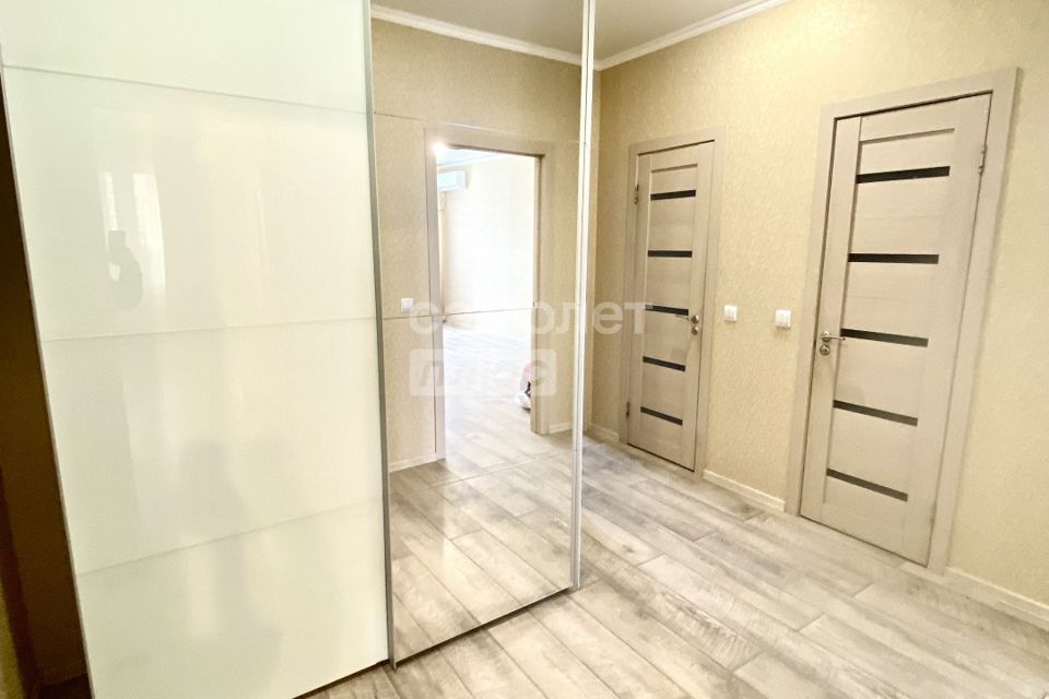Продаётся 2-комнатная квартира, 74.4 м²