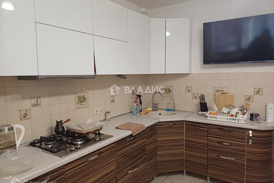 Продаётся 2-комнатная квартира, 65.2 м²