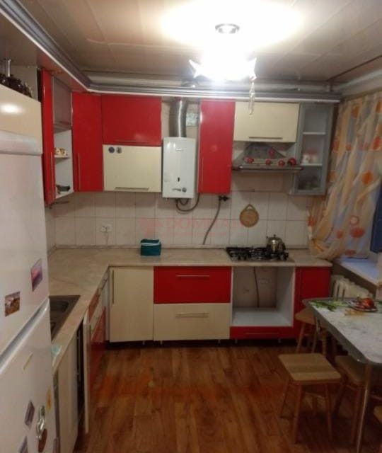 Продаётся 4-комнатная квартира, 87 м²