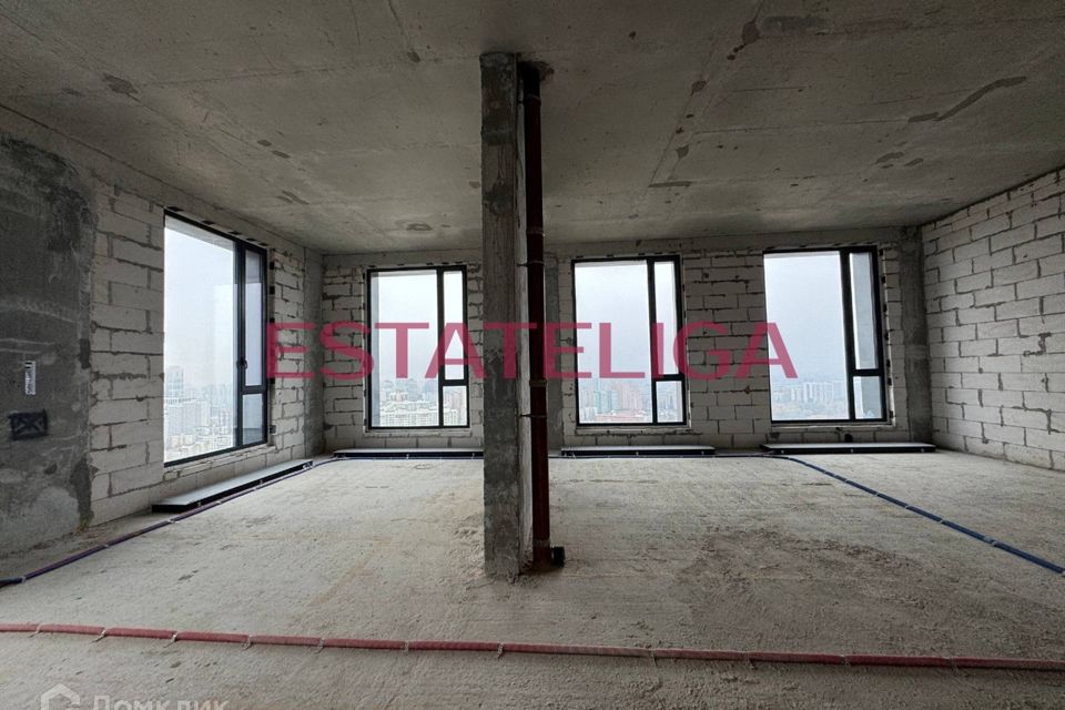 Продаётся 5-комнатная квартира, 140.4 м²