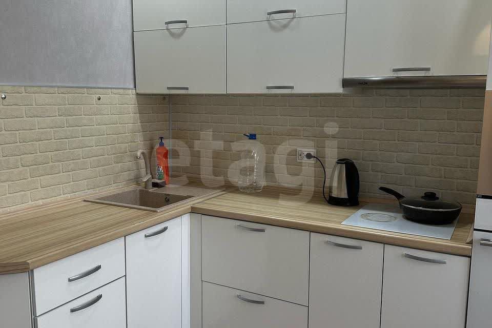 Продаётся 1-комнатная квартира, 37.1 м²