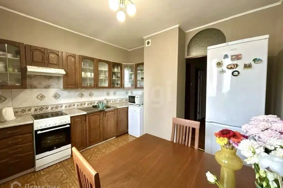 Продаётся 1-комнатная квартира, 38 м²