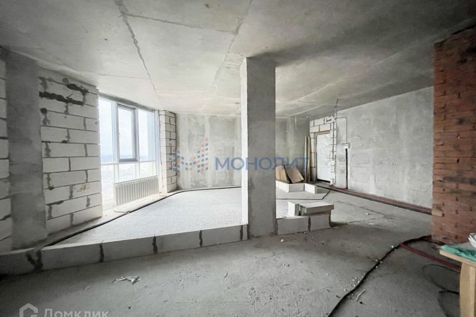 Продаётся 1-комнатная квартира, 60.7 м²