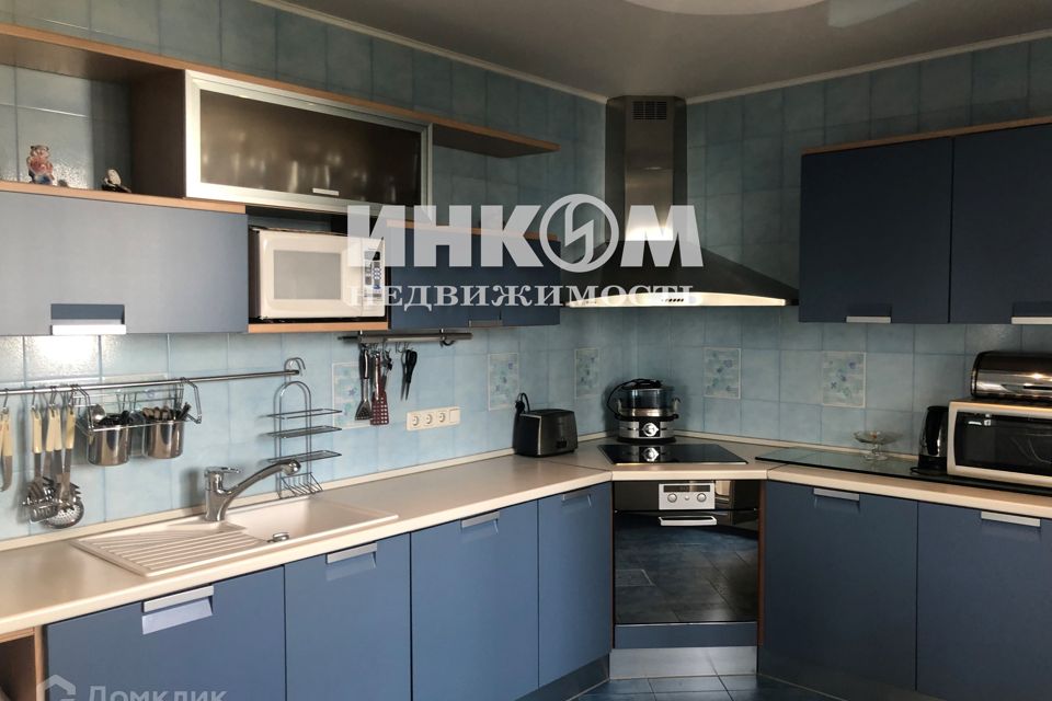 Продаётся 4-комнатная квартира, 102.3 м²