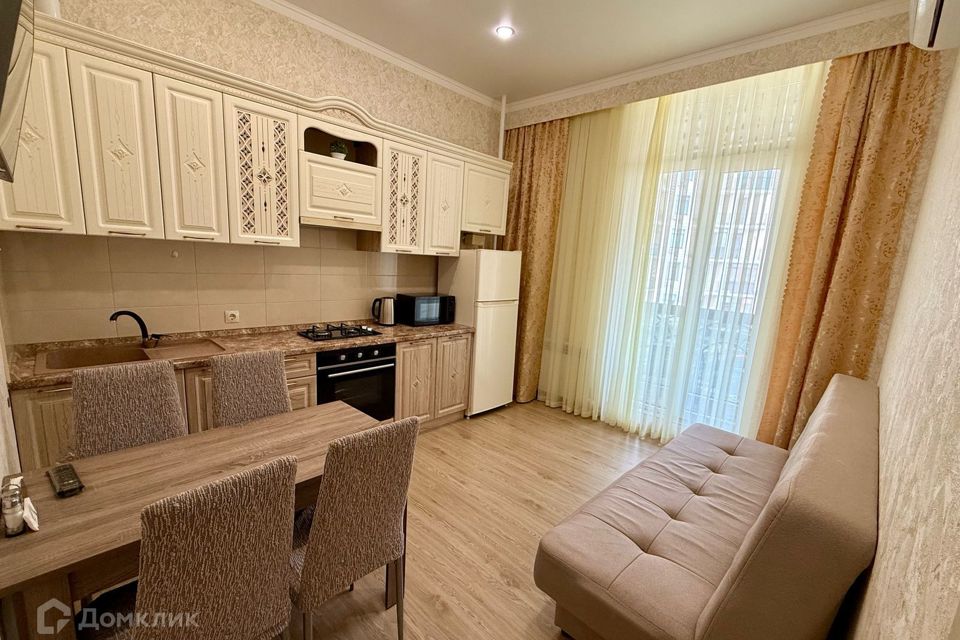 Продаётся 1-комнатная квартира, 41.5 м²