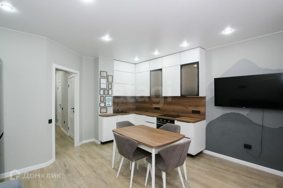 Продаётся 3-комнатная квартира, 63.5 м²