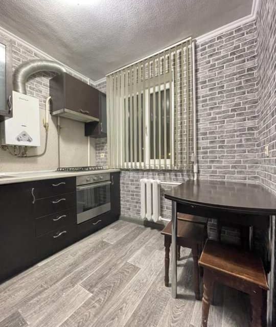 Продаётся 2-комнатная квартира, 56 м²