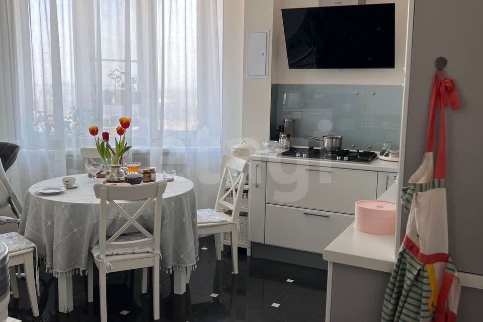 Продаётся 3-комнатная квартира, 88.6 м²