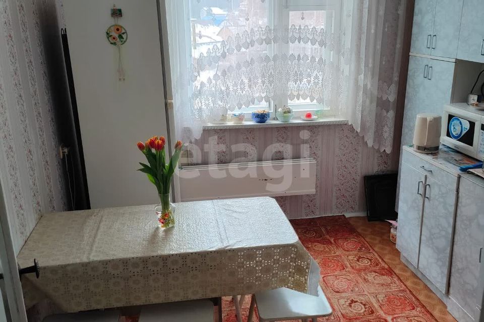 Продаётся 4-комнатная квартира, 77.2 м²
