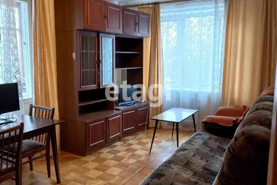 Продаётся 4-комнатная квартира, 75.1 м²