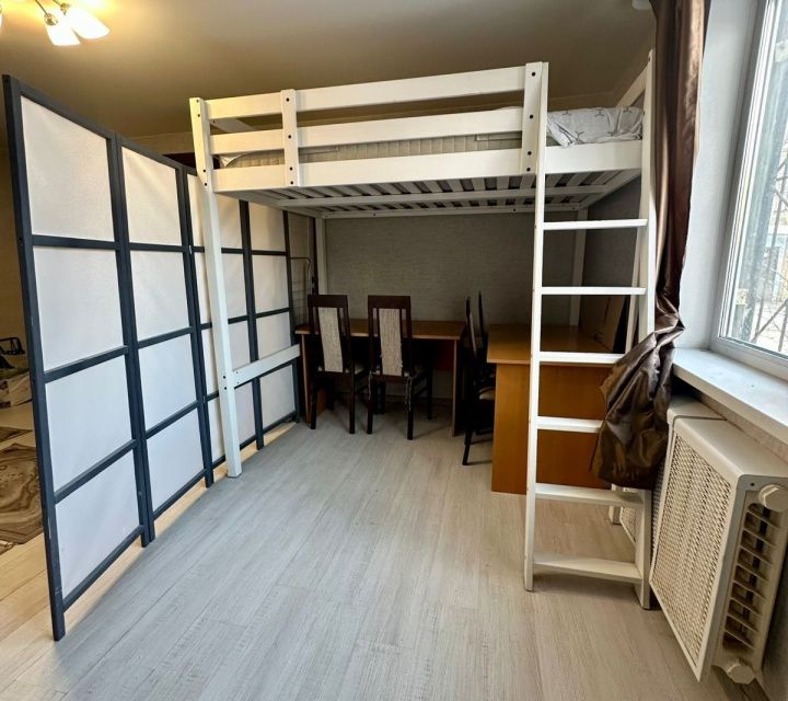 Продаётся комната в 4-комн. квартире, 21.5 м²