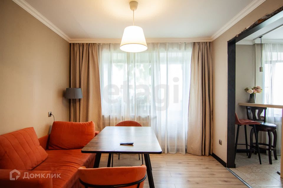 Продаётся 4-комнатная квартира, 96.3 м²