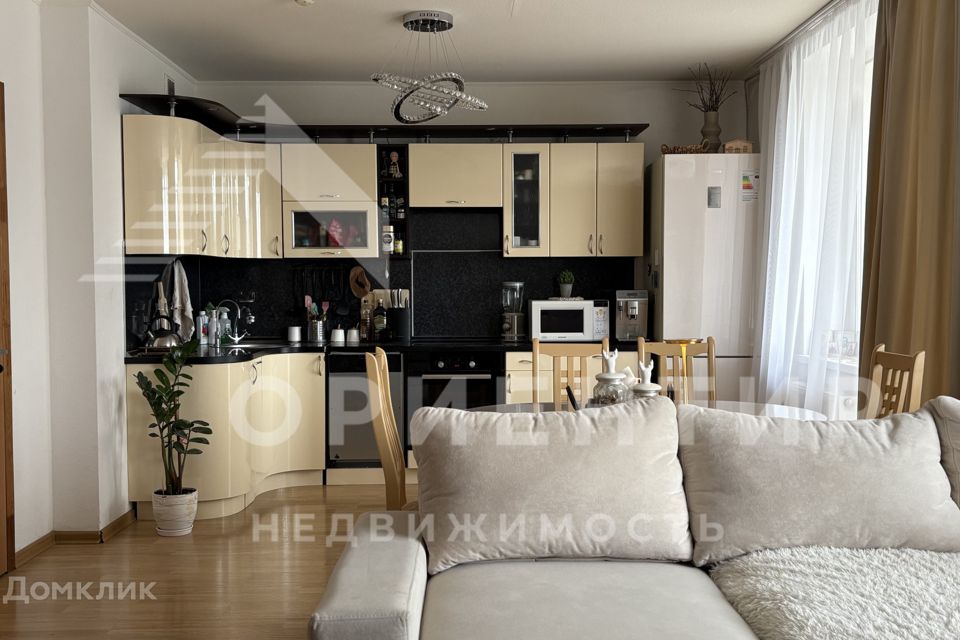 Продаётся 2-комнатная квартира, 65 м²