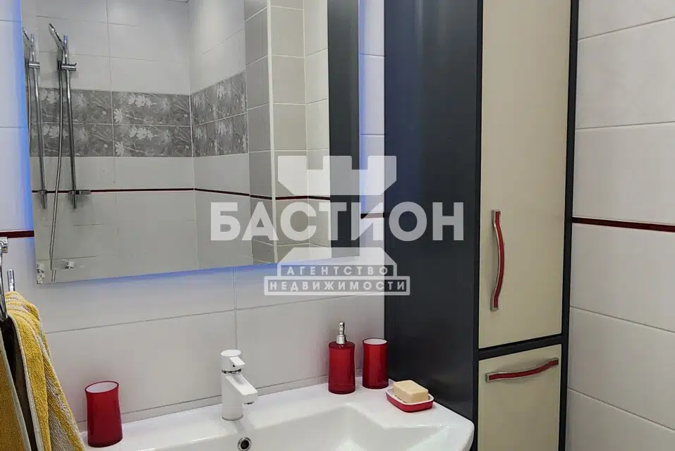 Продаётся 4-комнатная квартира, 88 м²