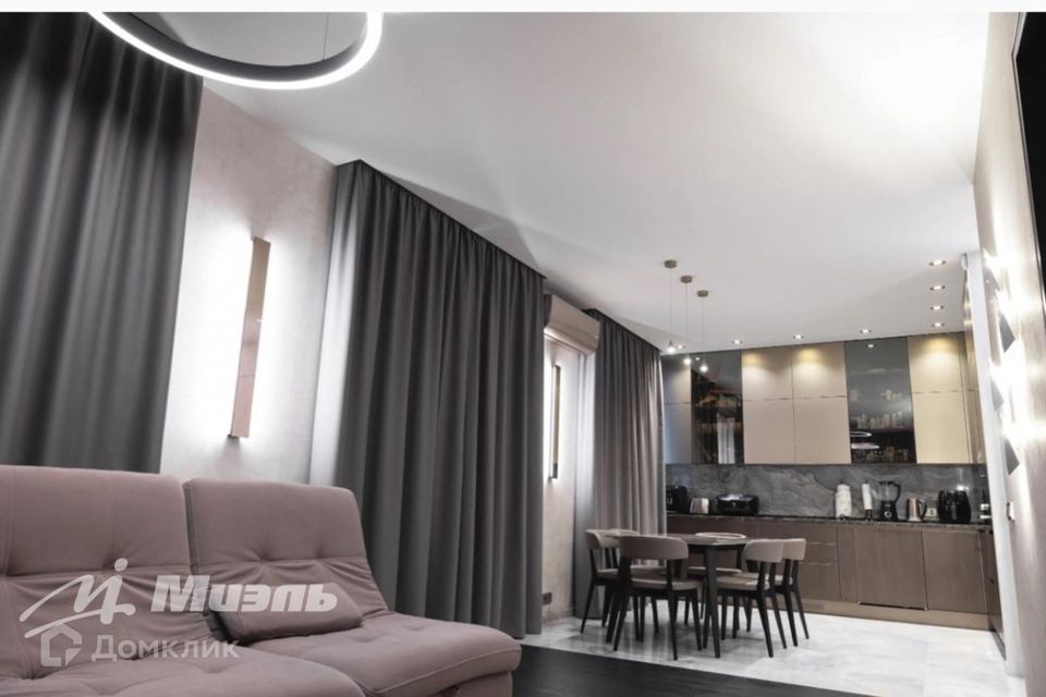 Продаётся 3-комнатная квартира, 94 м²