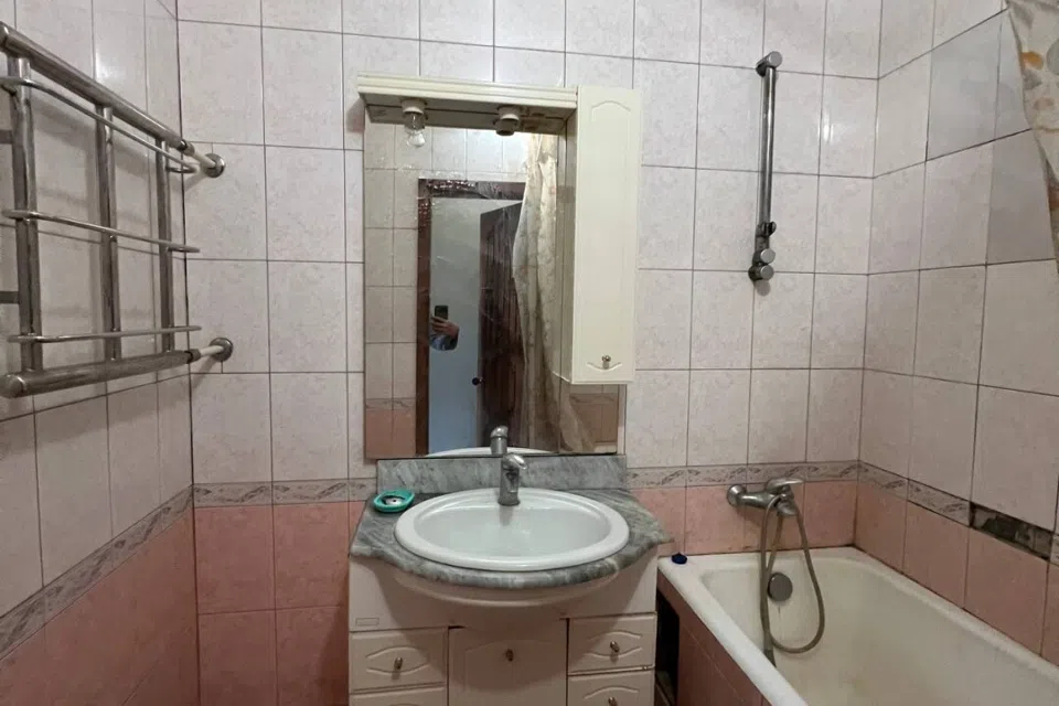 Продаётся 3-комнатная квартира, 70.6 м²