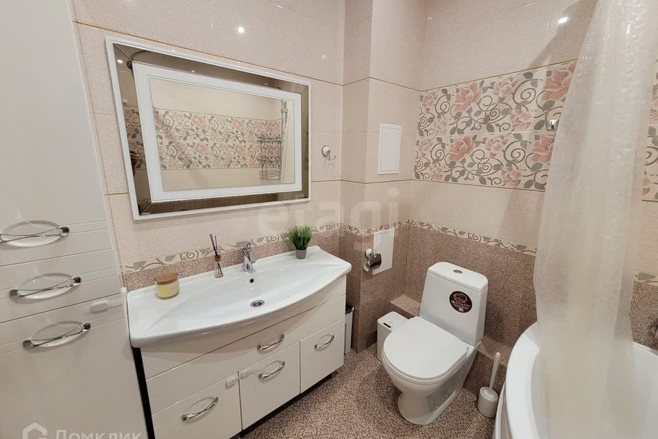 Продаётся 2-комнатная квартира, 64.2 м²