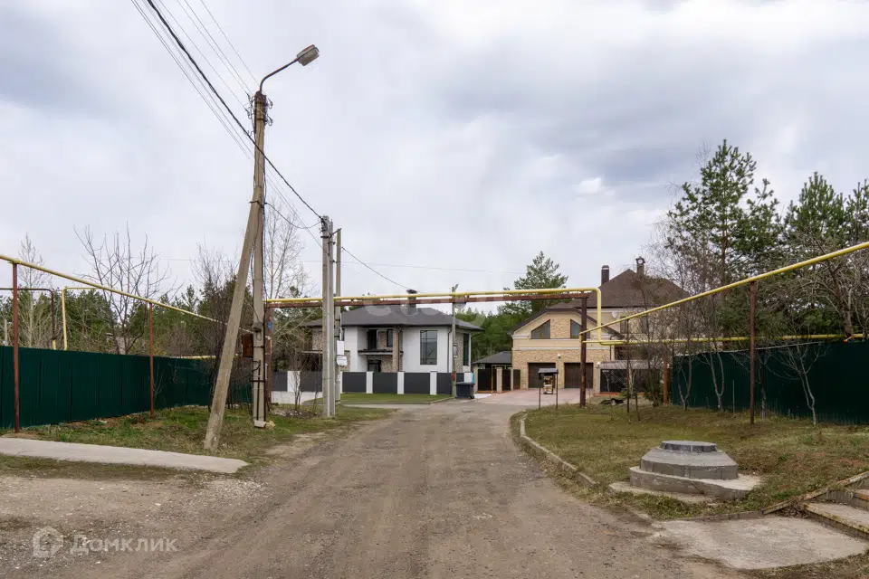 Продаётся 2-этажный дом, 404 м²