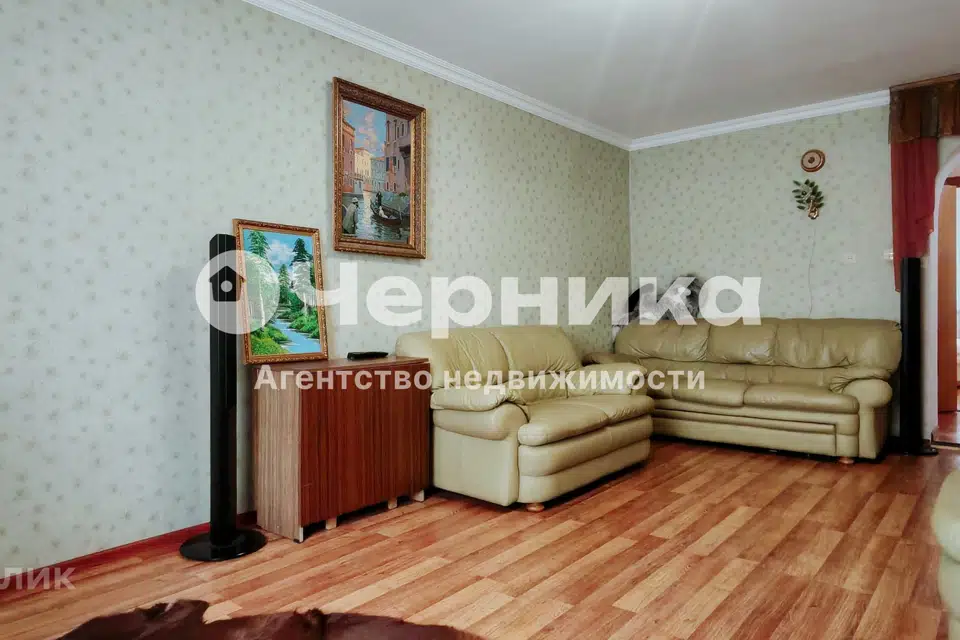 Продаётся 2-этажный дом, 225 м²