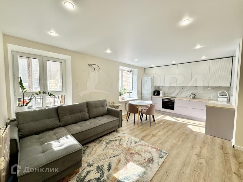 Продаётся 3-комнатная квартира, 106 м²