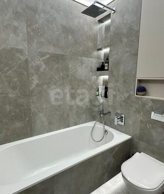 Продаётся 3-комнатная квартира, 70.6 м²