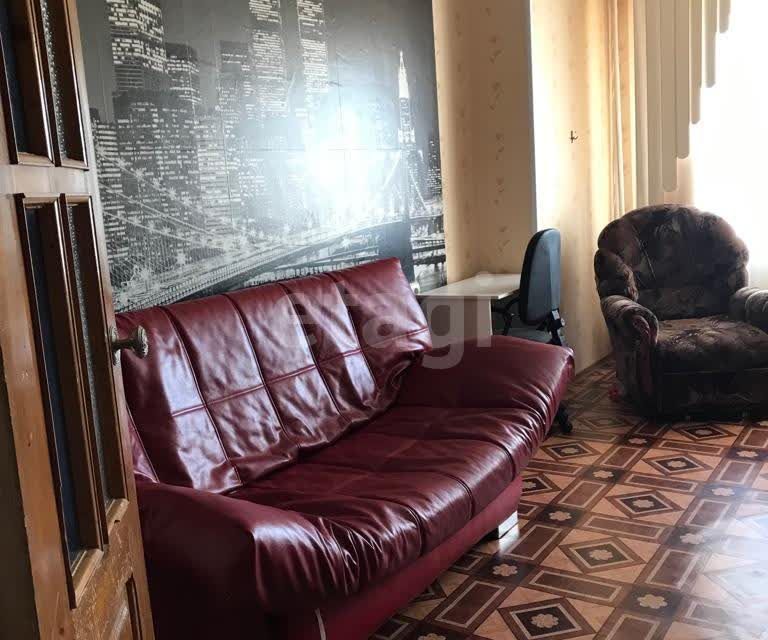 Продаётся 1-комнатная квартира, 42.7 м²