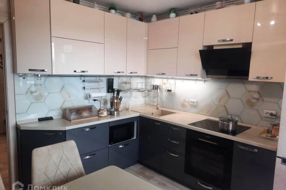 Продаётся 2-комнатная квартира, 54.6 м²