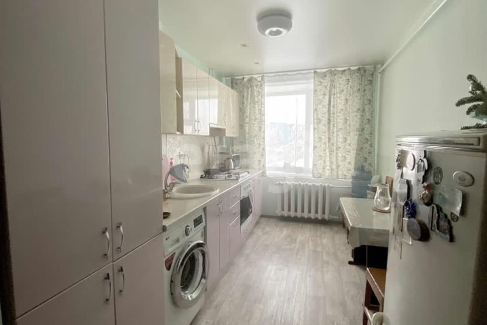 Продаётся 4-комнатная квартира, 71 м²